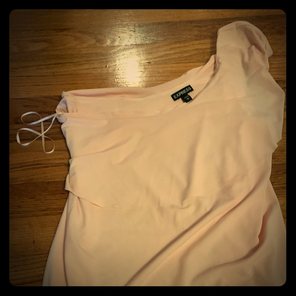 Express one shoulder pink top